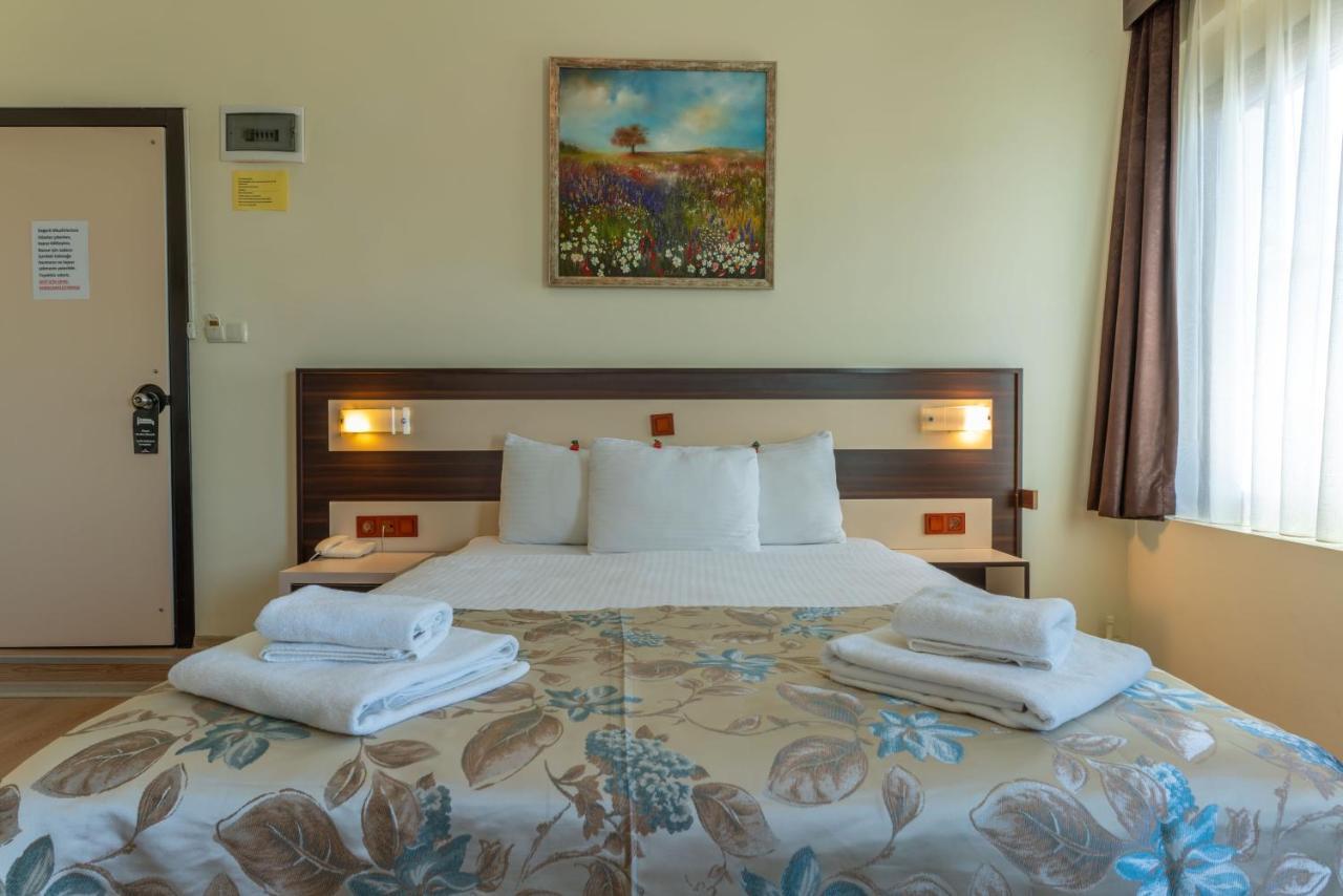 Hotel Karacam فوكا المظهر الخارجي الصورة