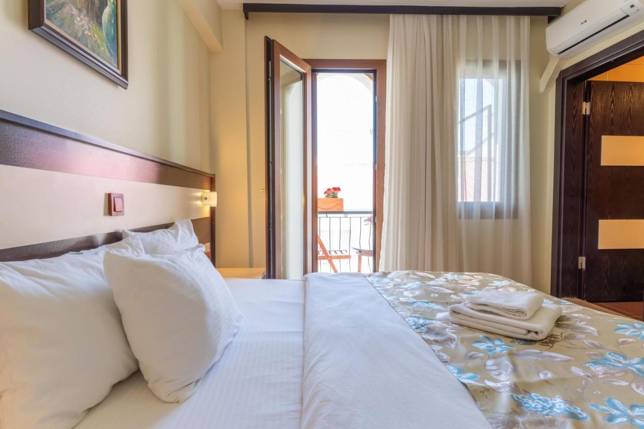 Hotel Karacam فوكا المظهر الخارجي الصورة